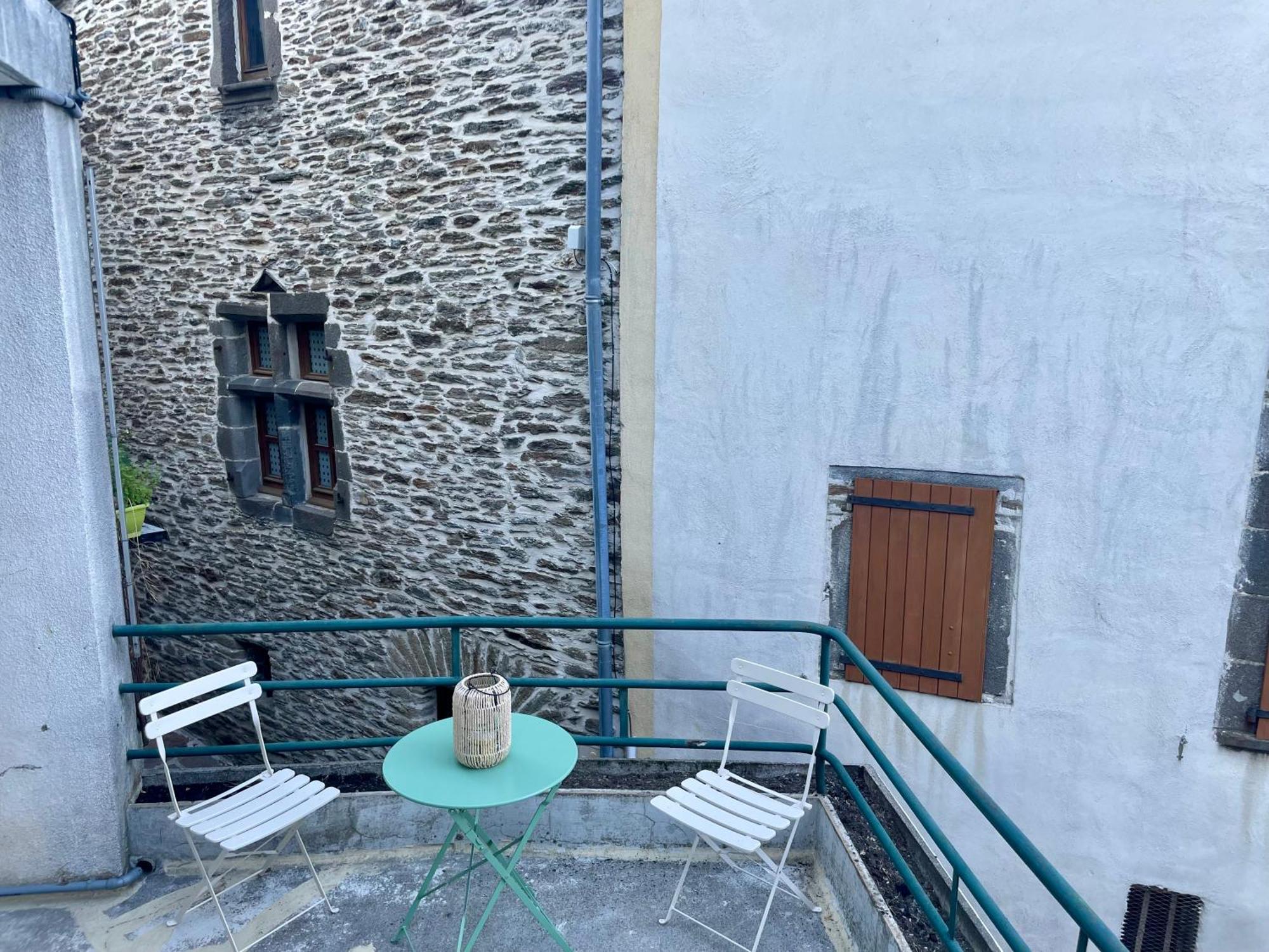 T2 Renove Avec Terrasse Au Coeur Des Cevennes Apartment Saint-Germain-de-Calberte Exterior photo
